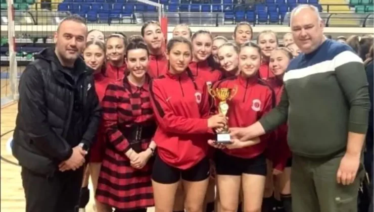 Linyitspor Voleybolda Şampiyonluk Peşinde