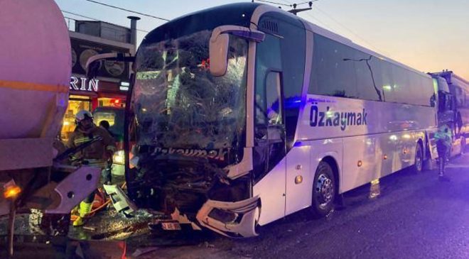 4 araç zincirleme kazaya karıştı: 1 ölü, 7 yaralı