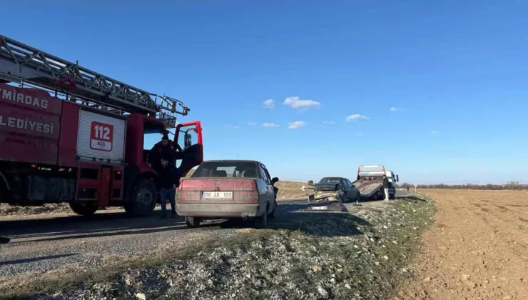 Afyonkarahisar’da Trafik Kazası: 3 Yaralı