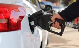 Akaryakıtta tabela değişti! Motorine büyük indirim geldi
