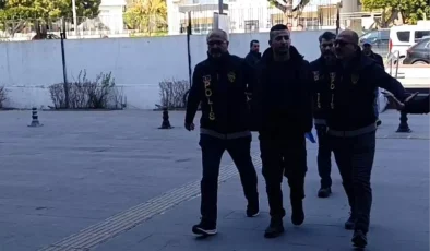 Antalya’da Aranan Şüpheli İntihara Kalkıştı