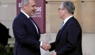 Bakan Fidan Londra’da… Ukrayna Zirvesi’ne katılacak!