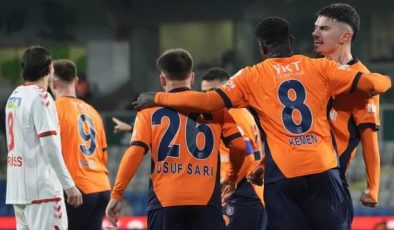 Başakşehir, Sivasspor’u ateşe attı