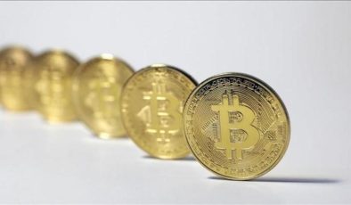 Bitcoin’de yüzde 25’lik düşüş: Yatırımcılar endişeli