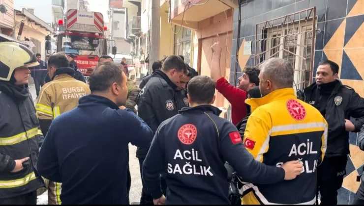 Bursa’da Yangın: İtfaiye Takımları 4 Kişiyi Kurtardı
