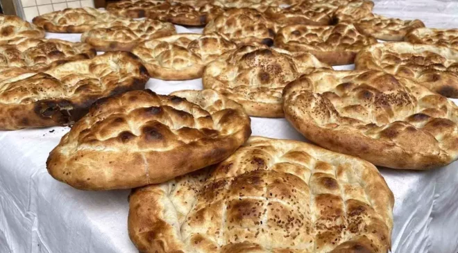 Denizli’de Ramazan Pidesi 20 Lira Oldu