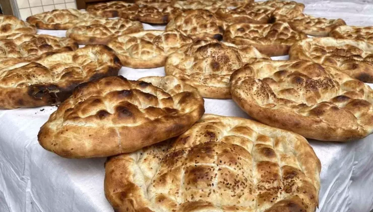 Denizli’de Ramazan Pidesi 20 Lira Oldu
