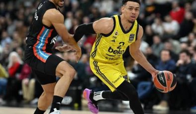 Fenerbahçe Beko’dan müthiş geri dönüş! Rekor gecesini zaferle taçlandırdı