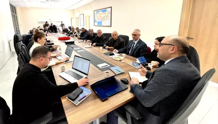 Fırat EDAŞ, Tunceli’de Muhtarlarla Toplandı