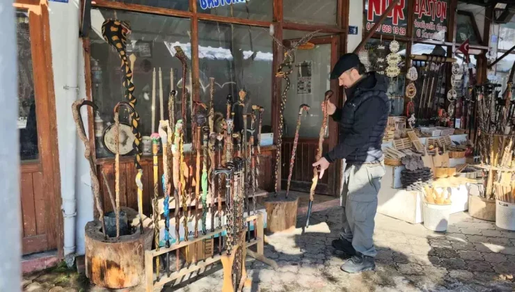 Geleneksel Baston Sanatı Yaşatılıyor