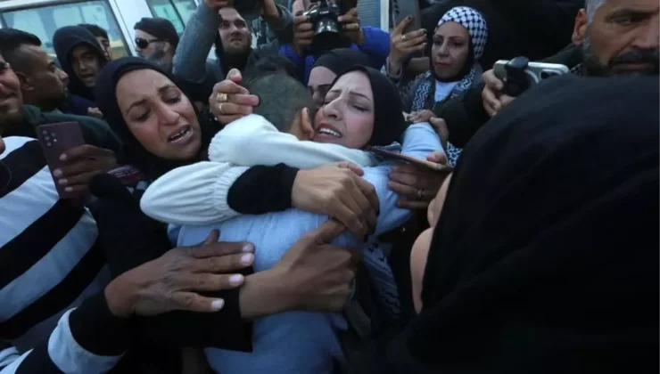 İsrail, 600’den Fazla Filistinliyi Serbest Bıraktı