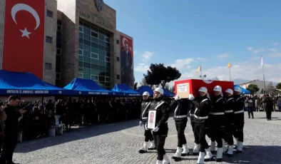 Kalp Krizinden Hayatını Kaybeden Polisi Saygıyla Andılar