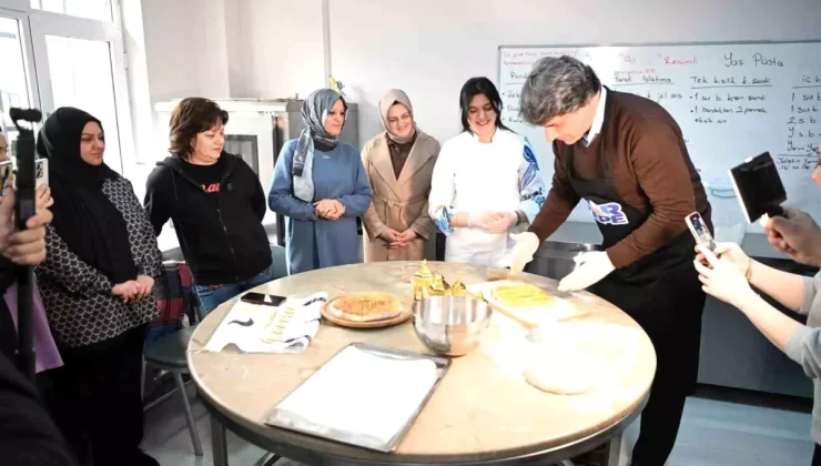 Kartepe Belediye Başkanı Kursiyerlerle Ramazan Pidesi Yaptı