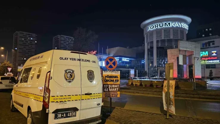 Kayseri’de Bıçaklı Kavga: Anne ve 2 Kızı Yaralandı
