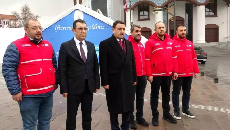 Kütahya’da Ramazan İftar Çadırları Kuruldu