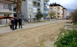 Kuyucak’ta Parke Döşeme Çalışmaları İncelemeleri Devam Ediyor