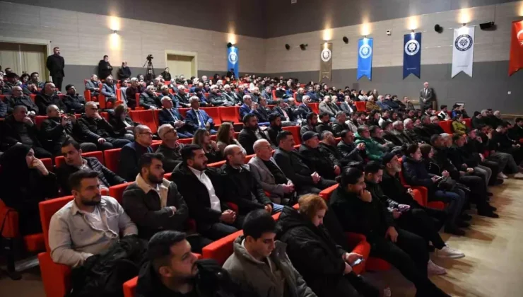 Malatya’da 3. Kayısı Paneli Gerçekleştirildi