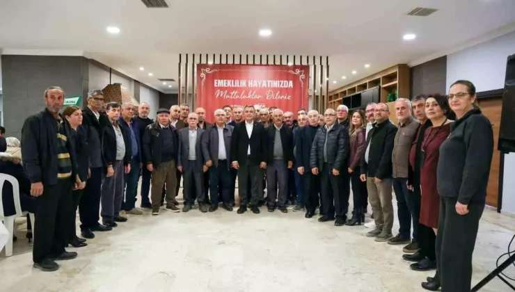 Manavgat Belediyesi’nden Emekli Çalışanlara Teşekkür Yemeği