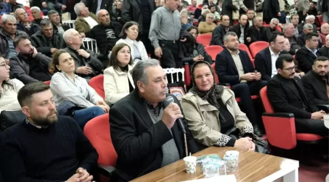 Sarıgöl’de Üzüm Üreticileri İçin Bilgilendirme Toplantısı Düzenlendi