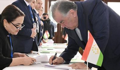 Tacikistan sandık başında!