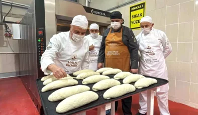 Tokat’ta Halk Ekmek Fabrikası Hizmete Açıldı