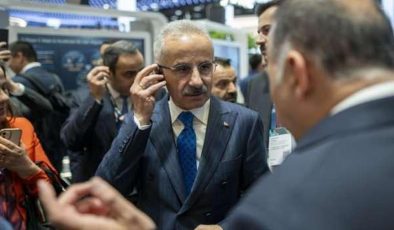 Türkiye, 5G’ye geçiyor! Bakan yeni projeleri duyurdu