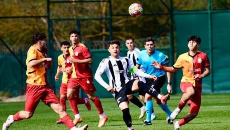 U19’da 5 gollü nefes kesen derbi! 2-0’dan döndüler